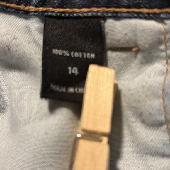 Victoria Secrets London Jean Button Fly Distressed Denim Shorts - Picture 7 of 8